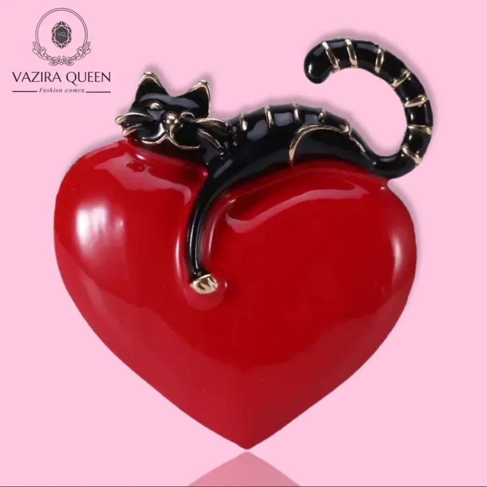 Vq Cat On A Heart Brooch 24$